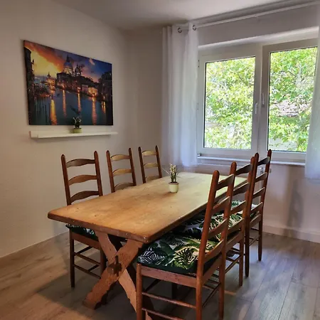 アパート Elena Flat Maigloeckchen Centro Westfield Centro オーバーハウゼン