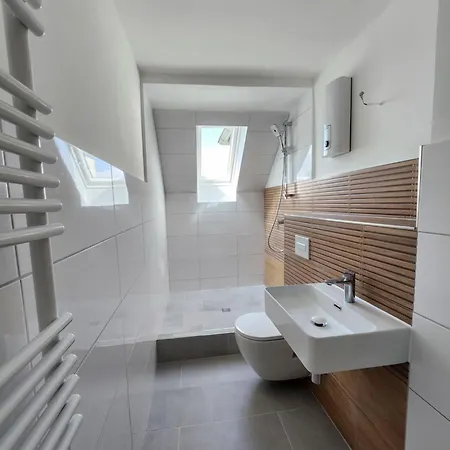 Elena Flat Maigloeckchen Centro Westfield Centro * オーバーハウゼン