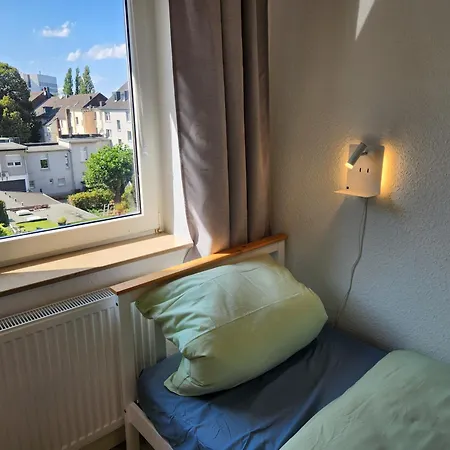 Elena Flat Maigloeckchen Centro Westfield Centro