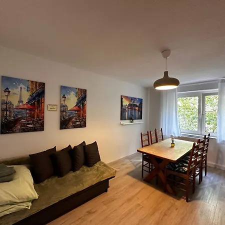 Elena Flat Maiglöckchen Centro Westfield Centro Apartment *