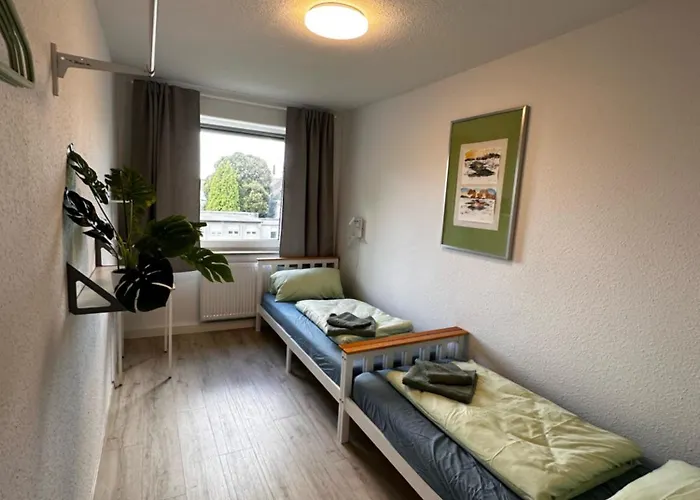 Elena Flat Maigloeckchen Centro Westfield Centro